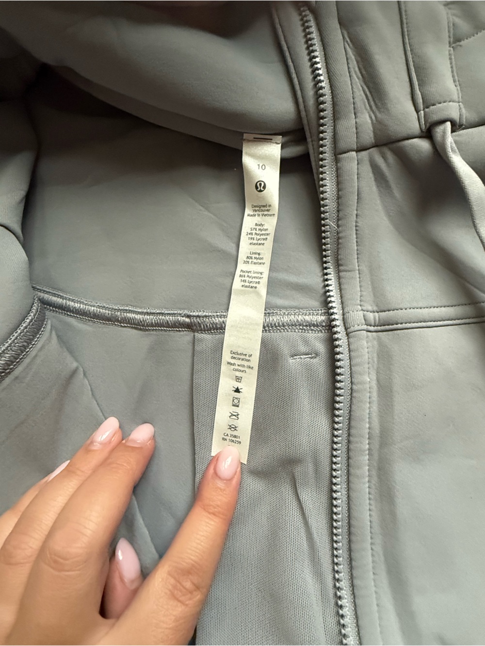 Lululemon Cropped Zip Up - Picture 5 of 10